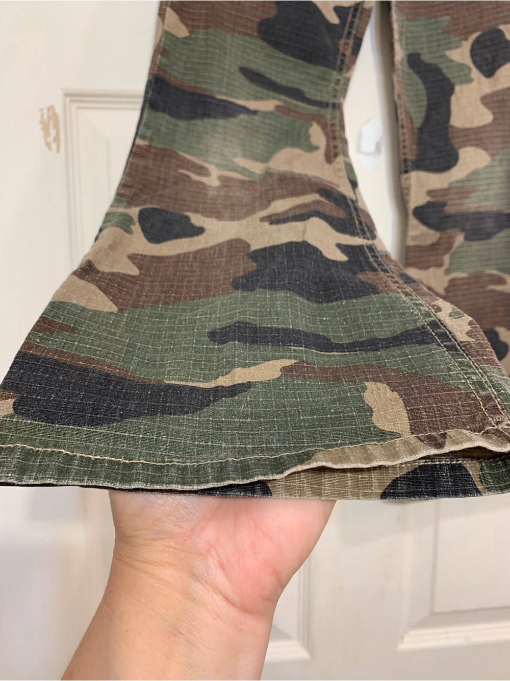 Y2K VTG Mudd Camouflage Flare Girls Size 7 Pants. 3795 - Picture 5 of 10